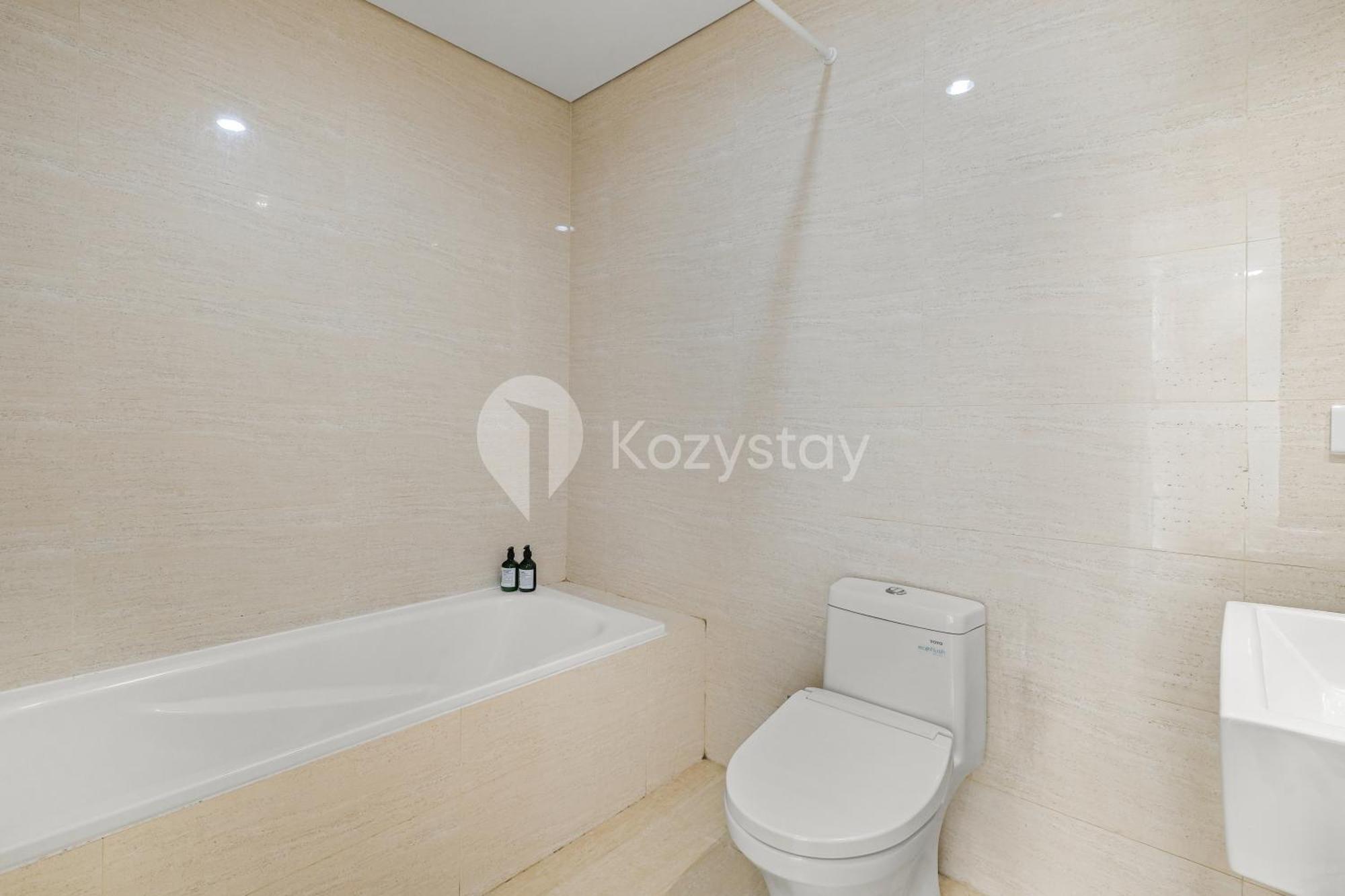 Meadow By Kozystay - Newly Renovated - Kebon Jeruk Jakarta Kültér fotó