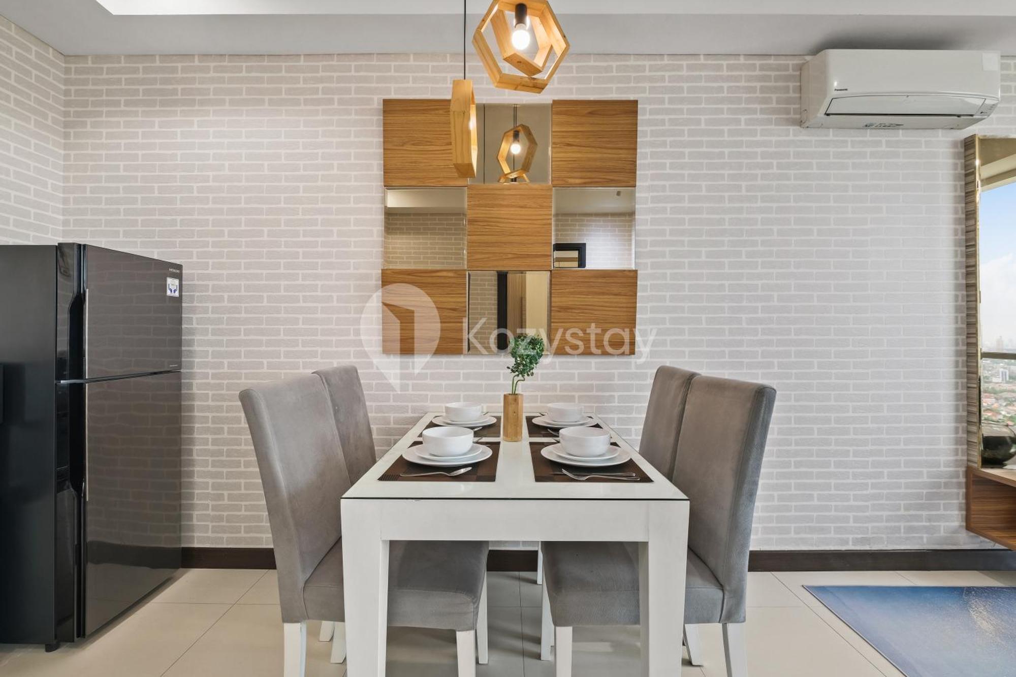 Meadow By Kozystay - Newly Renovated - Kebon Jeruk Jakarta Kültér fotó